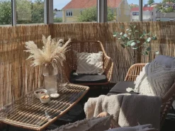 Lounge Set Rattan Naturlich 4-Sitzer Auflagen Schwarz Minori