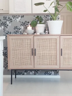 Sideboard Heller Holzfarbton 3 Rattan-Turen Pasco