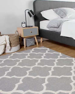 Teppich Grau 160 X 230 Cm Marokkanisches Muster Kurzflor Silvan