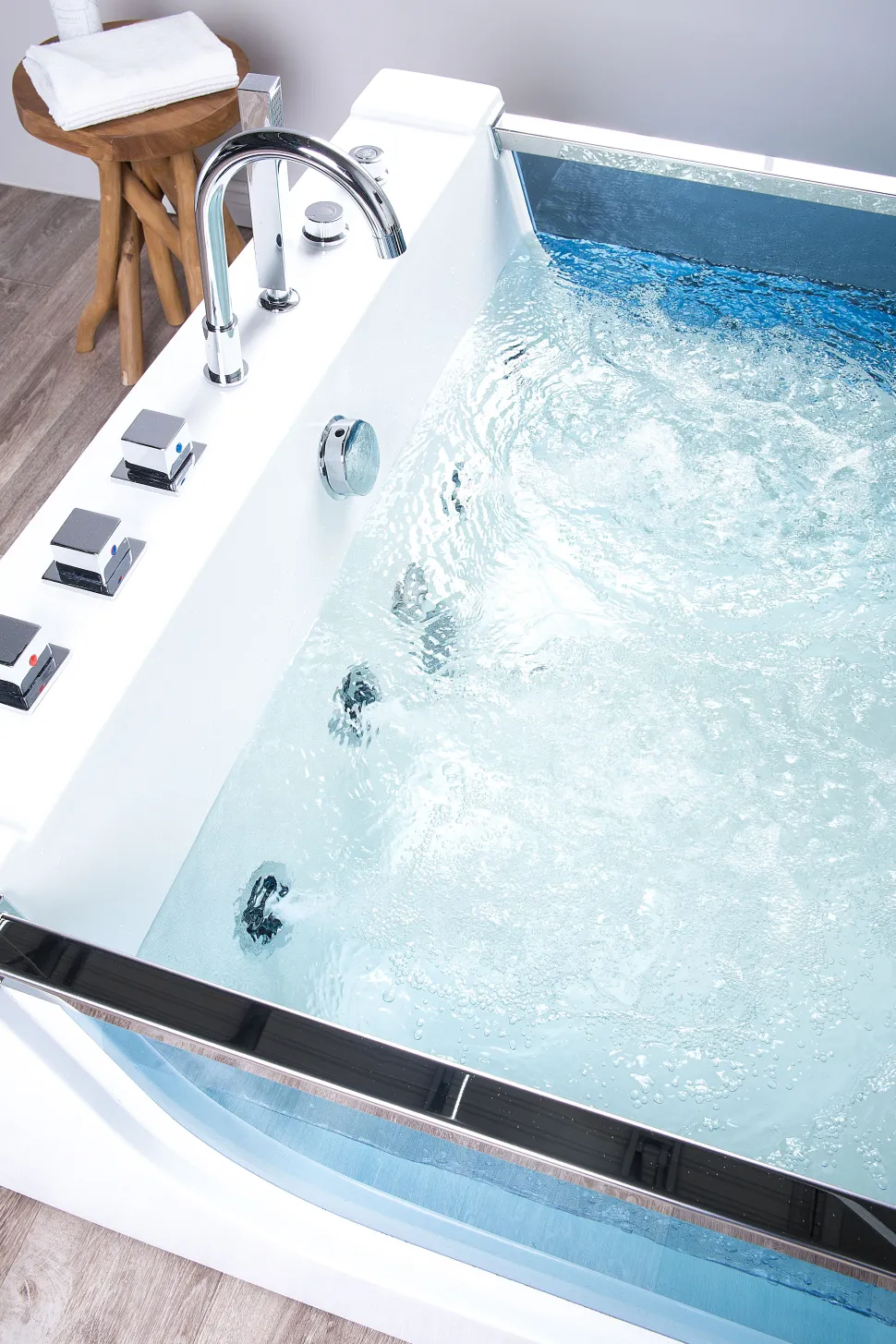 Whirlpool Badewanne Weis Rechteckig Mit Led 180 X 120 Cm Curacao